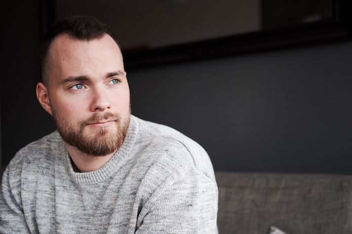 Ásgeir verður meira minna á ferð og flugi það sem eftir lifir árs en mun þó til að mynda spila á Airwaves. 