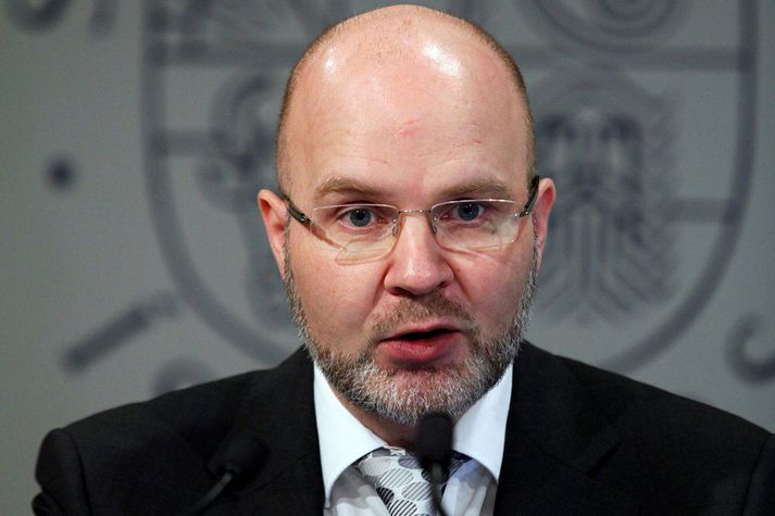 Þórarinn G. Pétursson aðalhagfræðingur Seðlabankans situr í peningastefnunefd. 