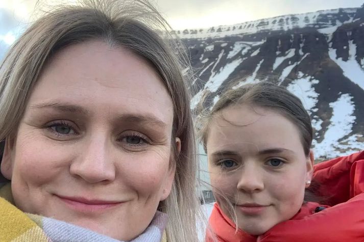 Mæðgurnar Iðunn Eiríksdóttir og Bryndís Klara Birgisdóttir