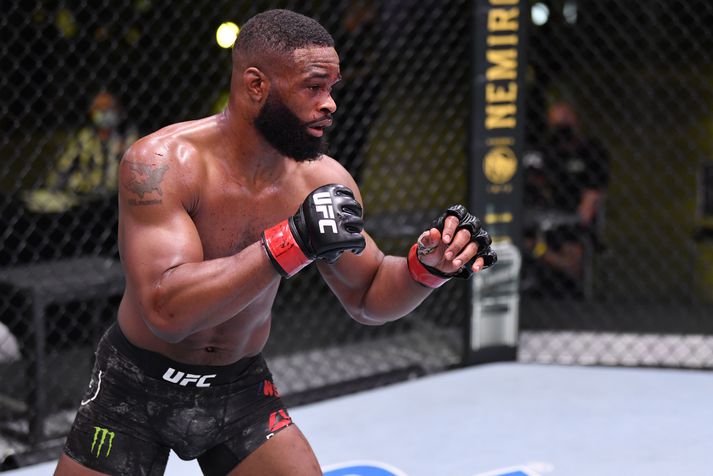 UFC lét Tyron Woodley fara og hann ætlar nú að reyna fyrir sér í boxi.