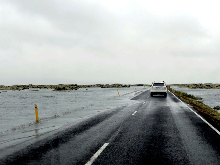 Þess er nú beðið að Skaftárhlaup nái hámarki við þjóðveginn. Myndin er frá Skaftárhlaupi árið 2018.