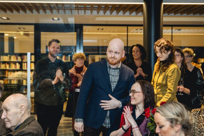 Sá sem gat séð þetta fyrir, að Ævar Þór yrði á toppi bóksölulistans með barnabók, en ekki Arnaldur sem er með gegnheilan krimma, hefði þurft að búa yfir skotheldri skyggnigáfu.