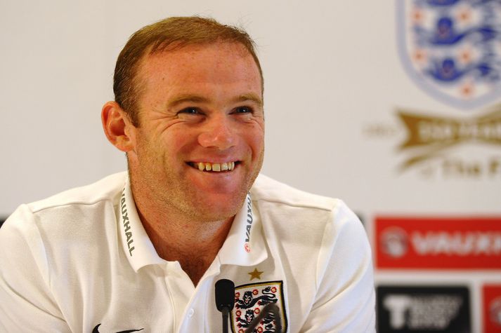 Rooney á blaðamannafundi enska landsliðsins.