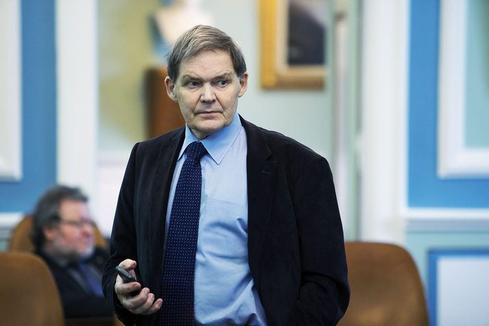 Pétur Blöndal vonast til að nefnd um breytingar á almannatryggingakerfinu skili ráðherra skýrslu á næstu vikum.