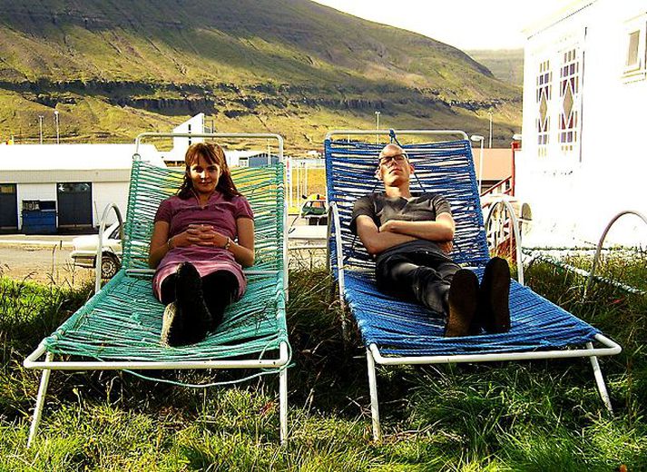 Brotin milli hleina - innsetning Ingveldar og BJNielsen verður sýnd almenningi í Skaftfelli í kvöld en stærri sýning opnar þar á laugardag.