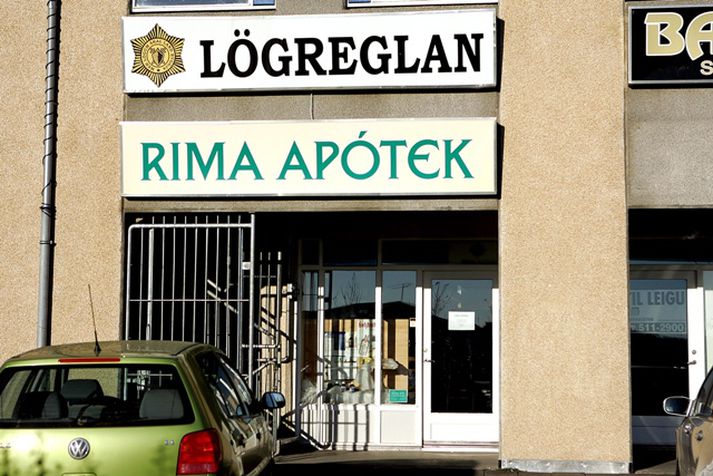 Maðurinn braust inn í Rimaapótek. Mynd/ Vilhelm.