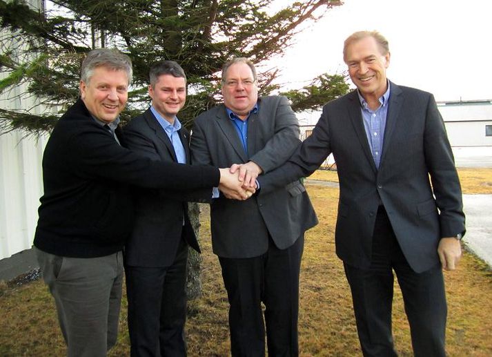 Ásgeir Eiríksson, bæjarstjóri Voga, Róbert Ragnarsson, bæjarstjóri Grindavíkur, Ásmundur Friðriksson, í Garði, og Árni Sigfússon, í Reykjanesbæ.