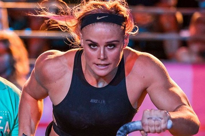 Sara Sigmundsdóttir í "Miami Heat“ æfingunni sem hún vann og fékk fyrir 100 stig og 2020 Bandaríkjadali.