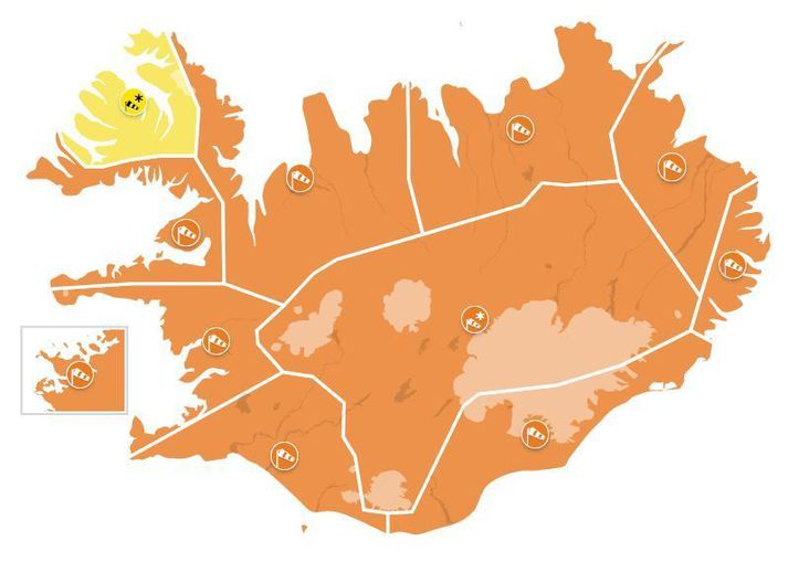 Landsmenn mega búa sig undir suðvestan storm eða rok og talsverðri úrkomu. 