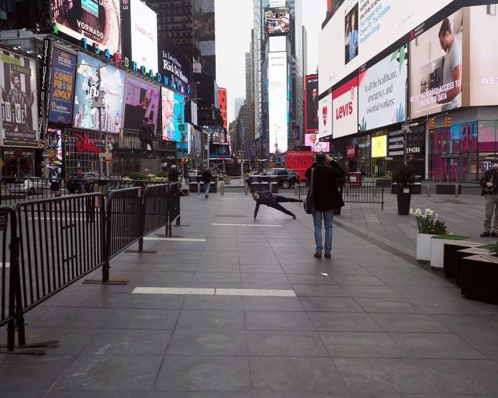 Fámenni á Times-torgi í New York.