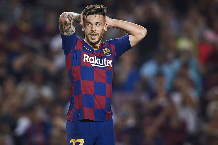 Carles Perez í leik með Barcelona fyrir nokkrum árum síðan. Hann vann sig upp í aðalliðið en enitst ekki lengi þar.