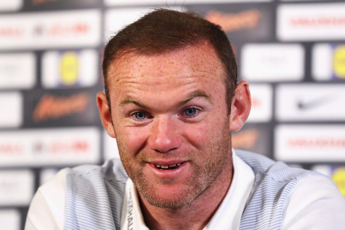 Wayne Rooney ræðir við fjölmiðla í morgun.