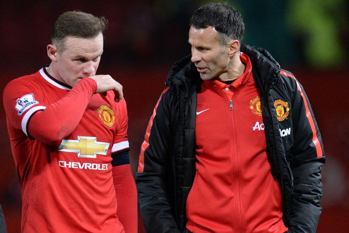 Wayne Rooney og Ryan Giggs.