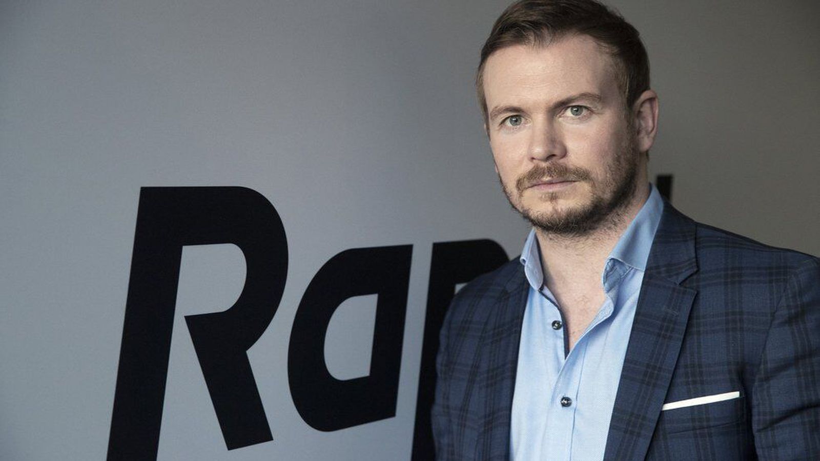 Öll gögn á ensku annars ó­gildist krafan