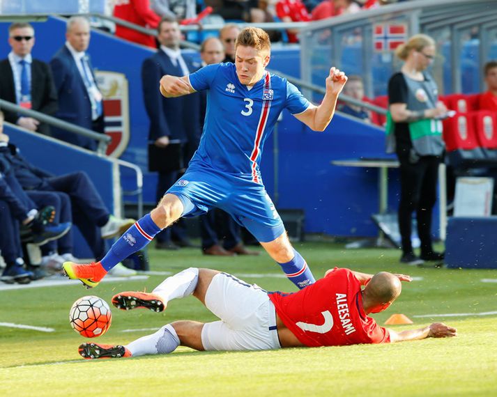 Haukur Heiðar Hauksson og félagar í íslensku vörninni áttu ekki góðan dag í gær.