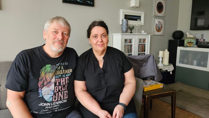 Jónas Yngvi og Jóhanna voru á ferðalagi með Lionsklúbbnum Dynk í gær þegar slysið varð. Sjálf sluppu þau með skrekkinn en aðrir voru ekki jafn lánsamir.