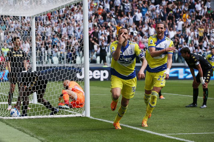 Leonardo Bonucci skoraði bæði mörk Juventus í dag.