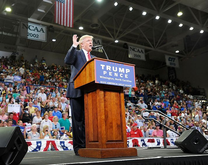 Frá kosningafundi Donald Trump í Norður-Karólínu.