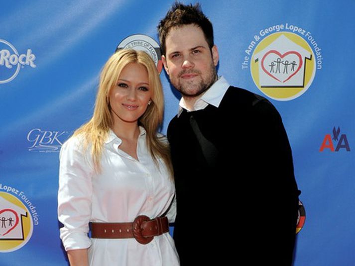Hilary Duff og Mike Comrie. MYND/Cover Media