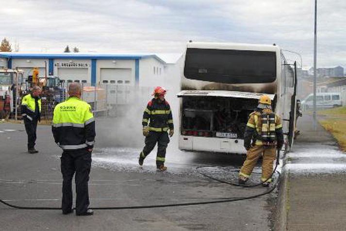 Það var mikill reykur sem gaus upp. Myndina tók ljósmyndarinn Björgvin Pálsson.