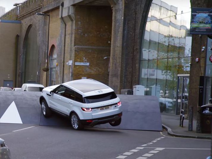 Range Rover Evoque er enn af fyrstu kynslóð, en fékk andlitslyftingu árið 2014.