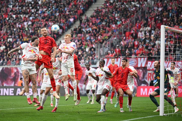 Bayern München var hársbreidd frá því að tryggja sér Þýskalandsmeistaratitilinn í dag.