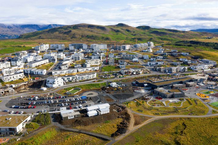 Verið er að þróa og byggja íbúðir á níu reitum víðs­vegar um borgina og verður fjallað um þrjú þeirra á fundinum. Tvö verkefni í Gufunesi og eitt í Úlfarsárdal.