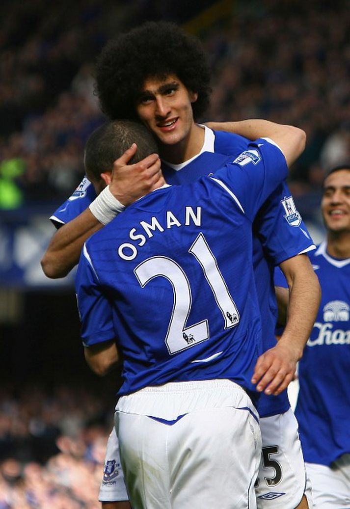Belginn Fellaini kom Everton yfir.