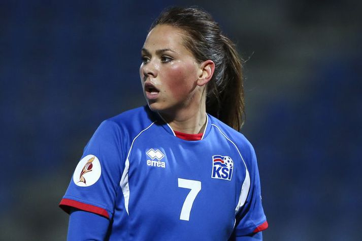 Sara í eldlínunni með landsliðinu.
