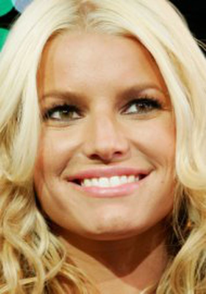 Jessica Simpson hugsar um þá sem minna mega sín