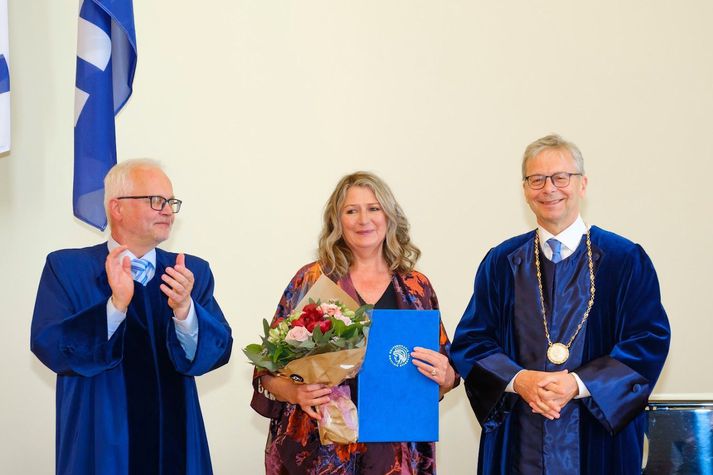 Gauti Kristmannsson prófessor, Steinunn Sigurðardóttir og Jón Atli Benediktsson, rektor Háskóla Íslands.