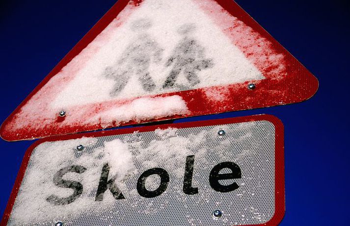 Um níu hundruð nemendur fá ekki kennslu frá og með deginum í dag í Danmörku sökum verkbanns kennara.