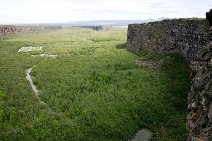 Jökulsárhlaupið endar í Ásbyrgi.