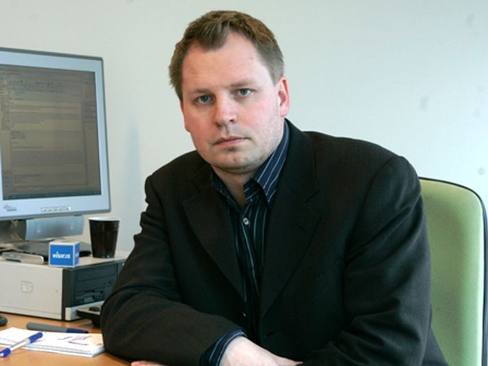Óskar Hrafn lét sig aldei dreyma um að Matröð millanna ætti eftir að verða þýdd á erlent tungumál en nú er það staðreynd, þýska forlagið Aufbau hyggst gefa bókina hans út 2012.