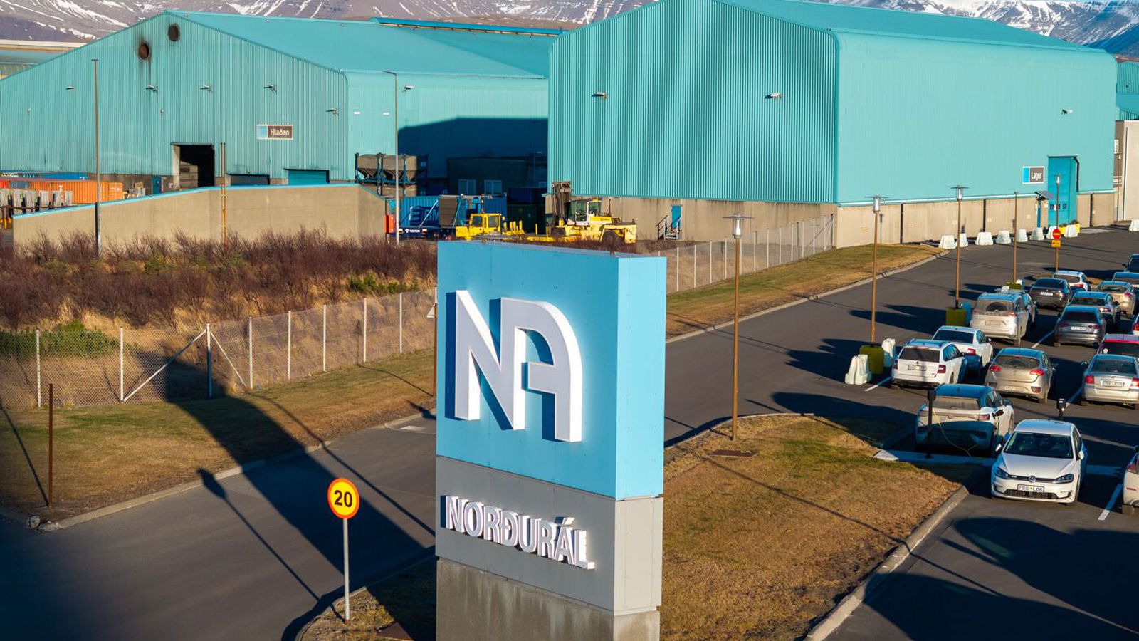 Endur­ræsing hafin hjá Norðuráli