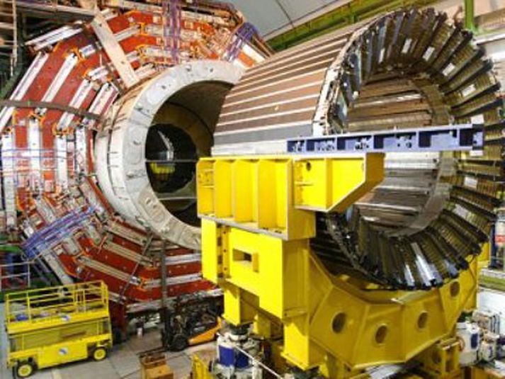 Eins og sjá má þá er vélin engin smásmíði.