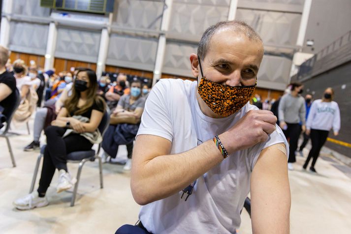 Guðni Jóhannesson forseti Íslands bólusettur með Aztrazeniga