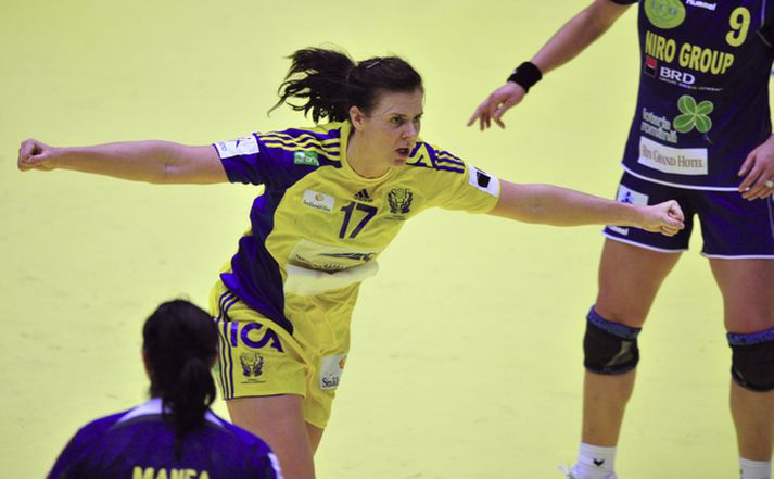 Linnea Torstenson fagnar marki í leik með Svíum.