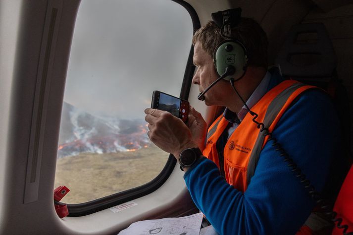 Magnús Tumi Guðmundsson, prófessor í jarðeðlisfræði við Háskóla Íslands, segir erfitt að meta stöðu gossins með sjónmati á þessu stigi en von sé á nýjum hraunflæðitölum. 