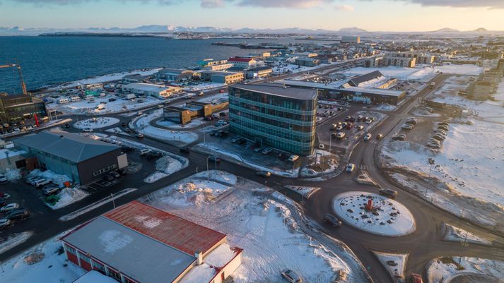 Mörg brotanna áttu sér stað á heimili fjölskyldunnar í Reykjanesbæ.