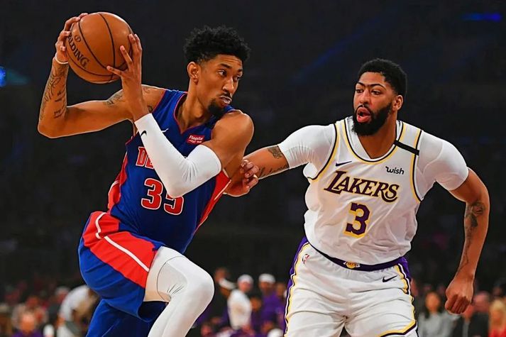 Wood í baráttunni við Anthony Davis á sínum tíma.