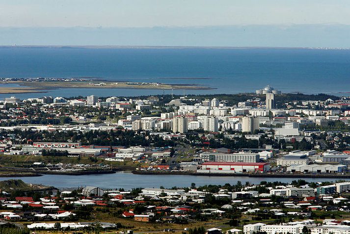 Eftirlitsmönnum vegna heimagistingar verður fjölgað úr þrjá í ellefu.