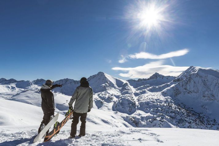 Vetrarparadísin Andorra togar til sín snjóþyrsta Íslendinga. Kynningarfundur um næstu ferðir fer fram á Petersen svítunni kl 17 í dag.