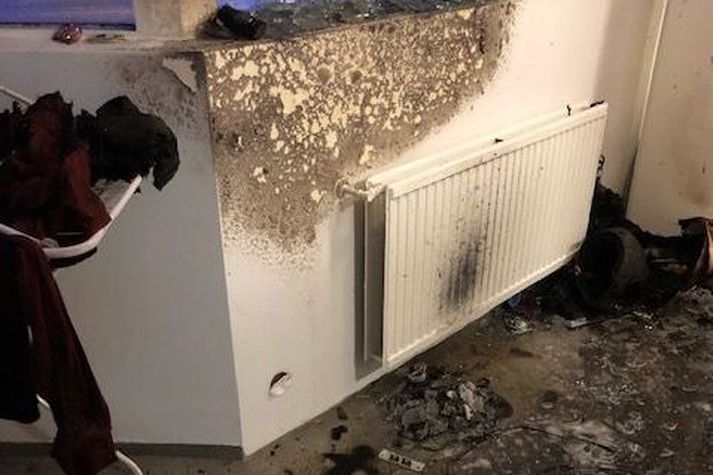 Eldurinn kviknaði út frá rafmagnshlaupahjóli sem var í hleðslu.