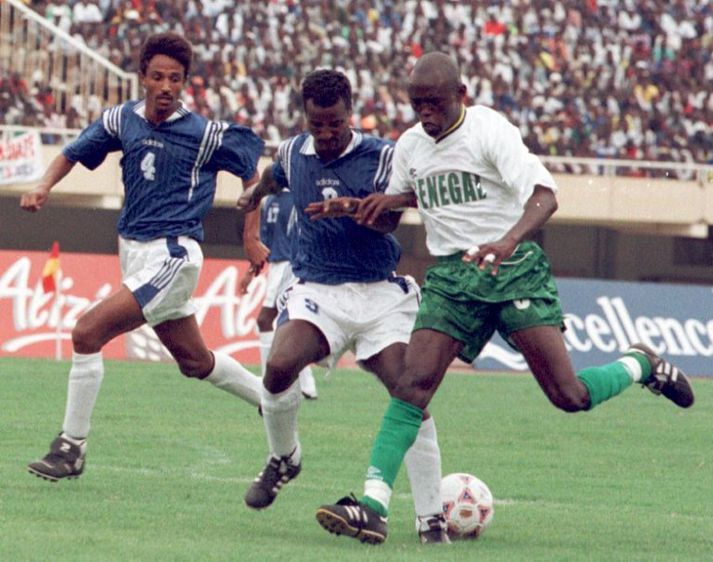 Úr landsleik Erítreu og Senegal árið 1999