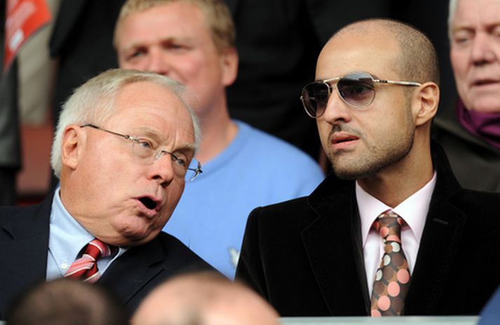 George Gillett og Faisal bin Fahd bin Abdullah.