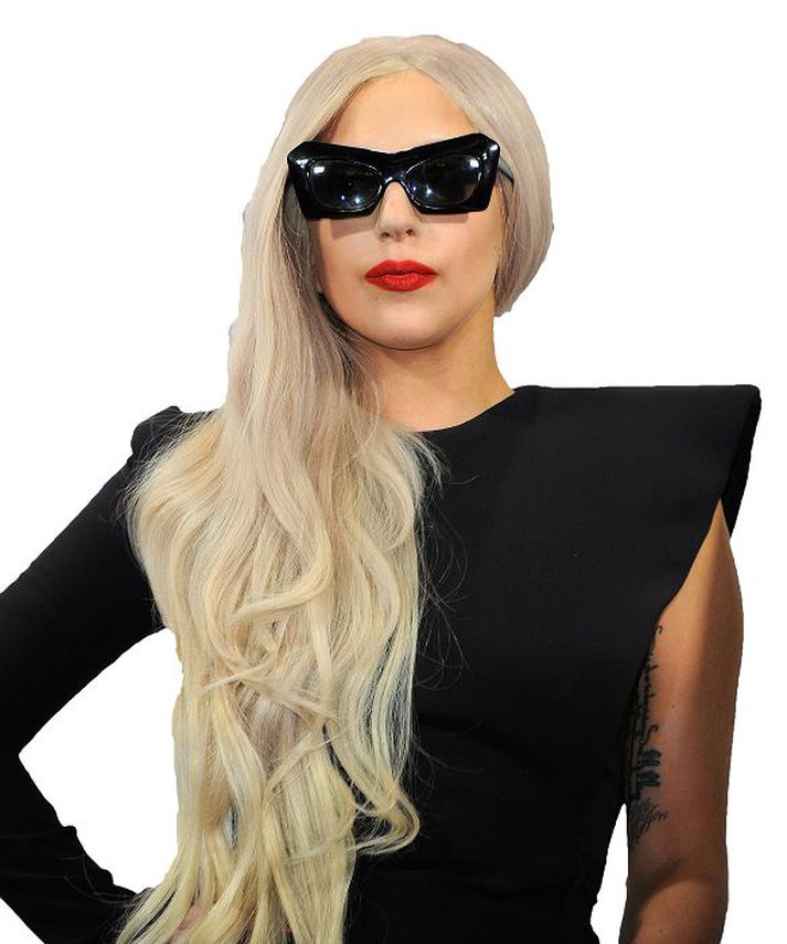 Lady Gaga mun koma fram á tónleikum oftar en annan hvorn dag á næstu tveimur árum.