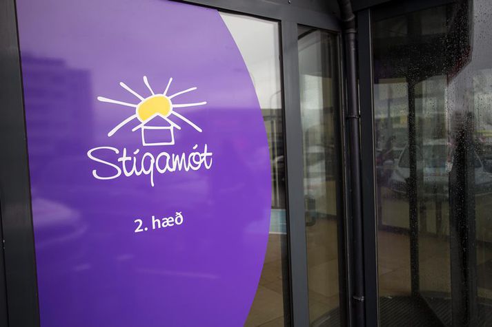 Stígamót, samtök gegn kynferðislegu ofbeldi, bjóða karla í kvöld velkomna á annað strákakvöld ársins.