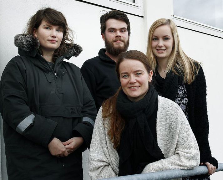 Stjórn Hlífar:
Anna Kristín Blöndal Jóhannesdóttir, Sigþór Jens Jónsson, Gréta María Björnsdóttir og Sóley Halldórsdóttir, meðlimir í Hlíf, áhugafélagi hjúkrunarnema um skaðaminnkun og jaðarsetta hópa. 