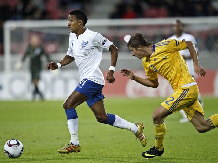 Scott Sinclair og félagar í enska landsliðinu verða að vinna í kvöld.